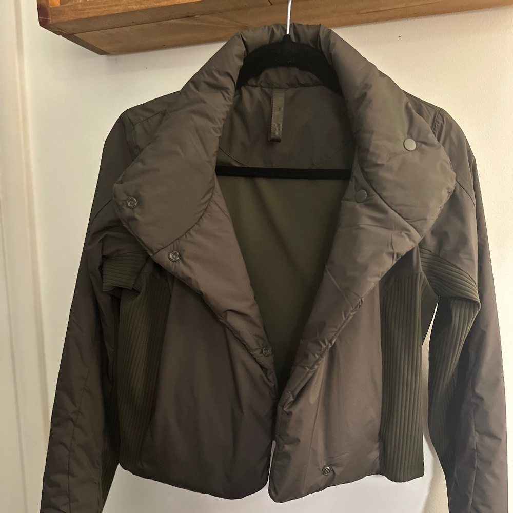 Lululemon Sleek City Jacket